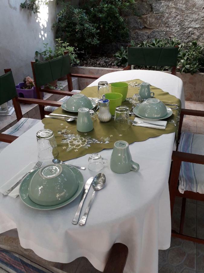 La Collina Dei Ciliegi Bed & Breakfast Sarule Ngoại thất bức ảnh